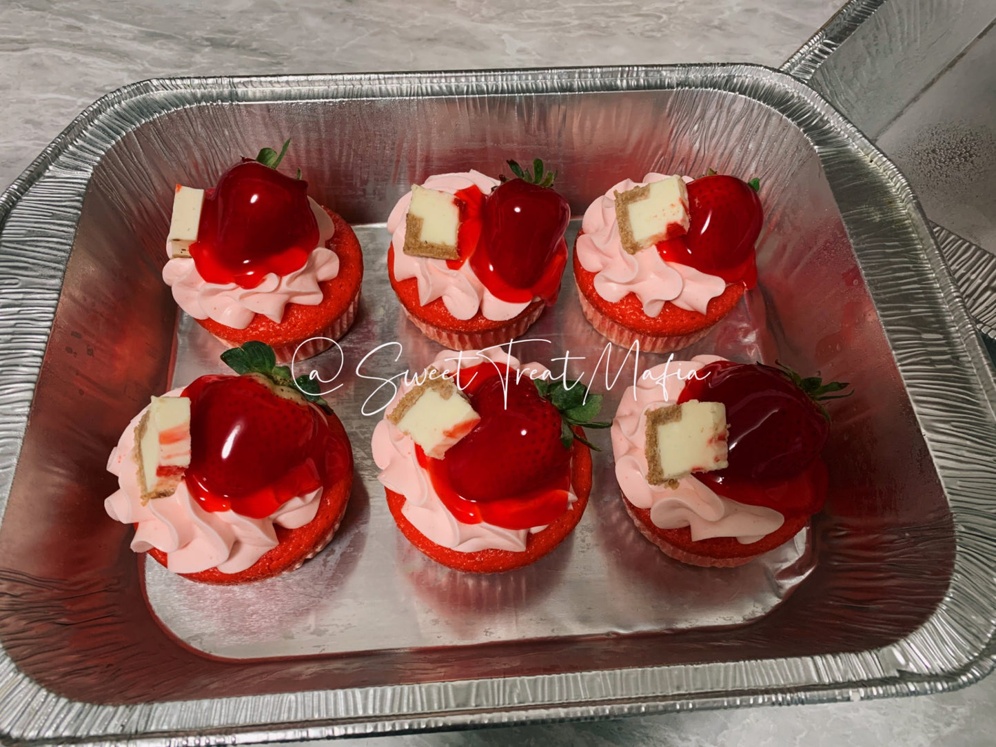 Strawberry Cheesecake Cupcakes